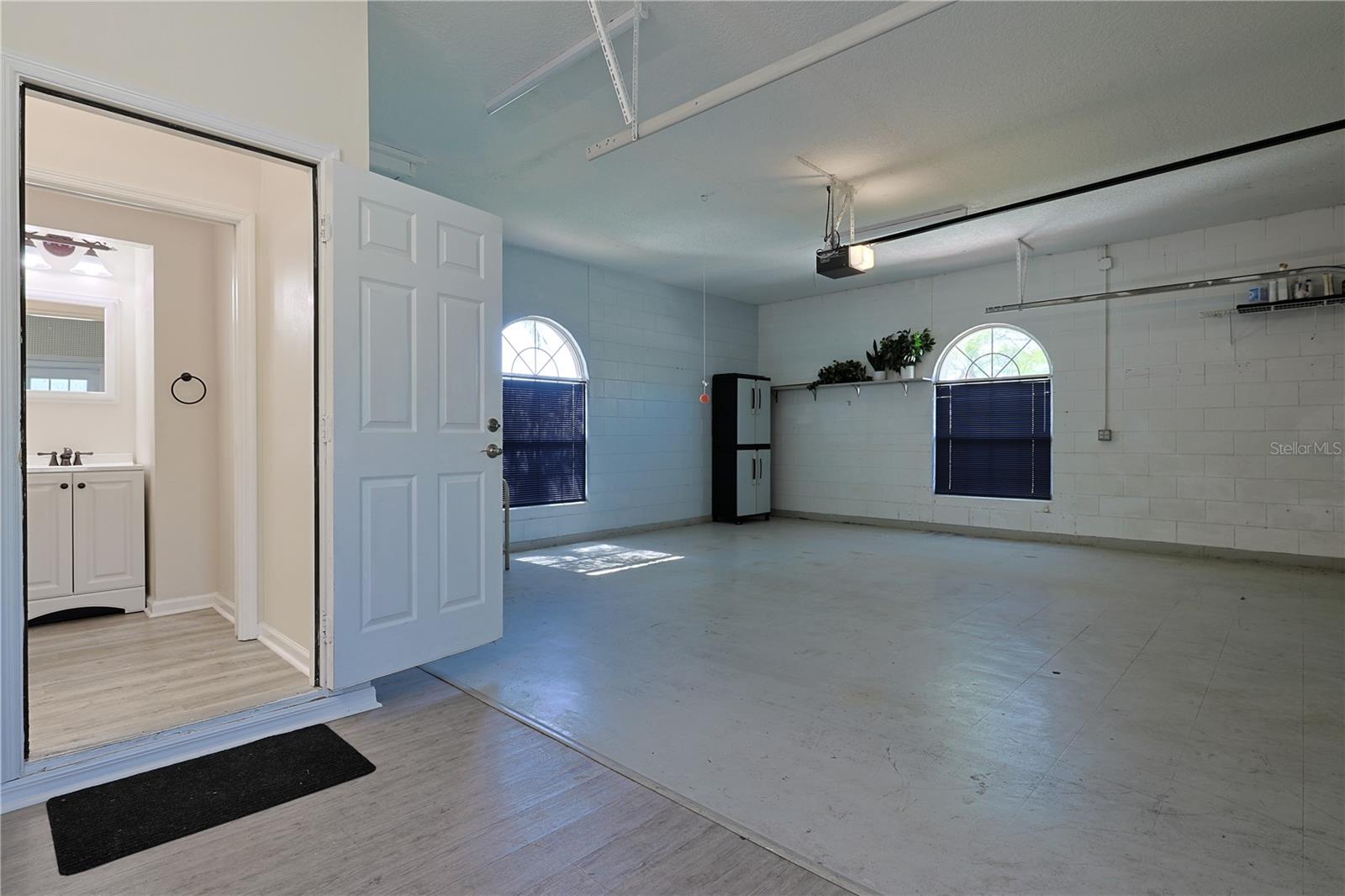 39100 TACOMA DR, LADY LAKE, FL, 32159
