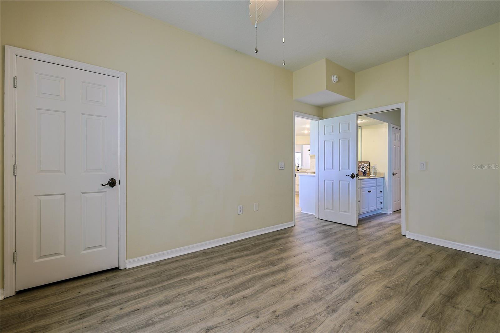 39100 TACOMA DR, LADY LAKE, FL, 32159