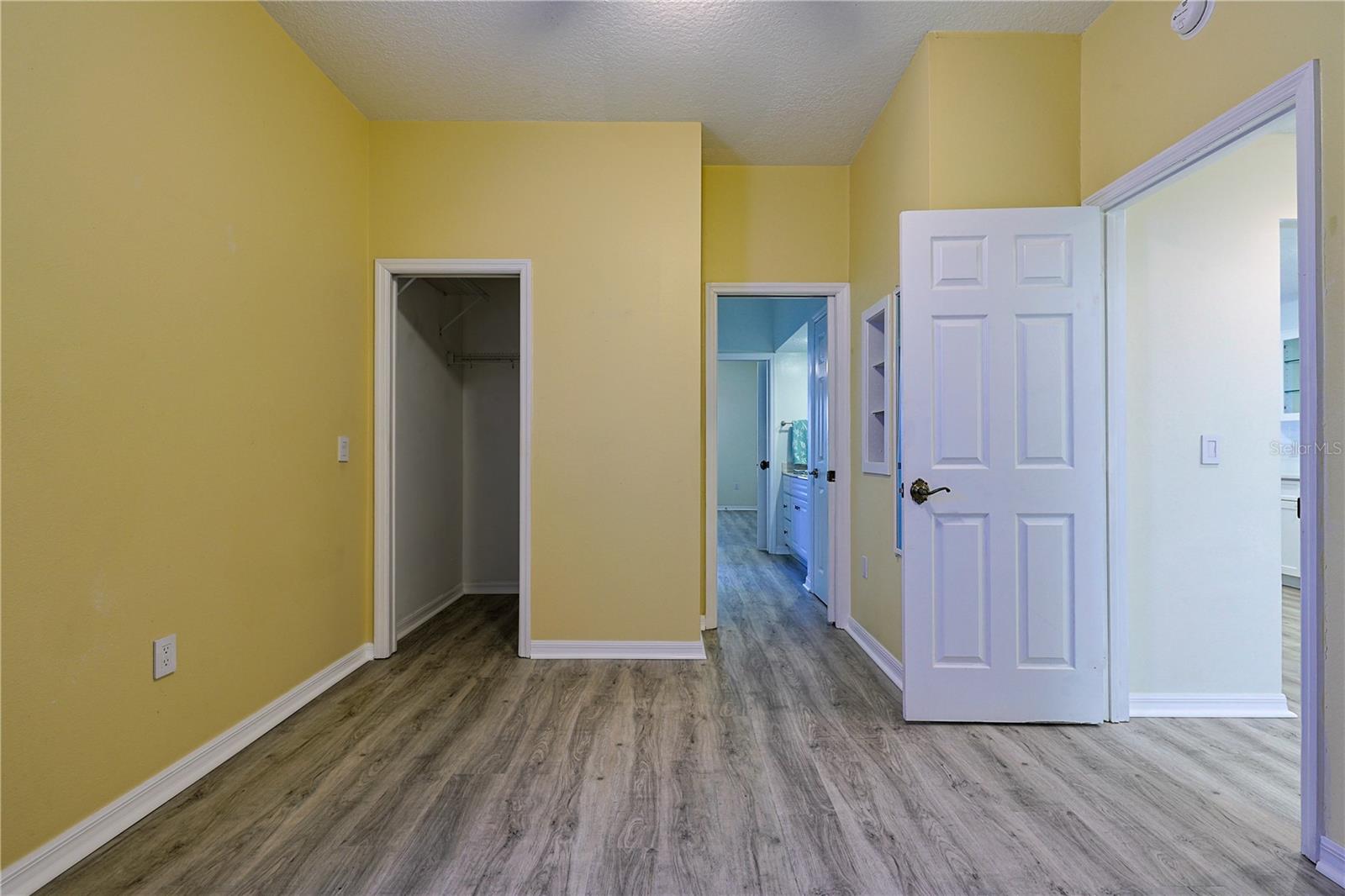 39100 TACOMA DR, LADY LAKE, FL, 32159