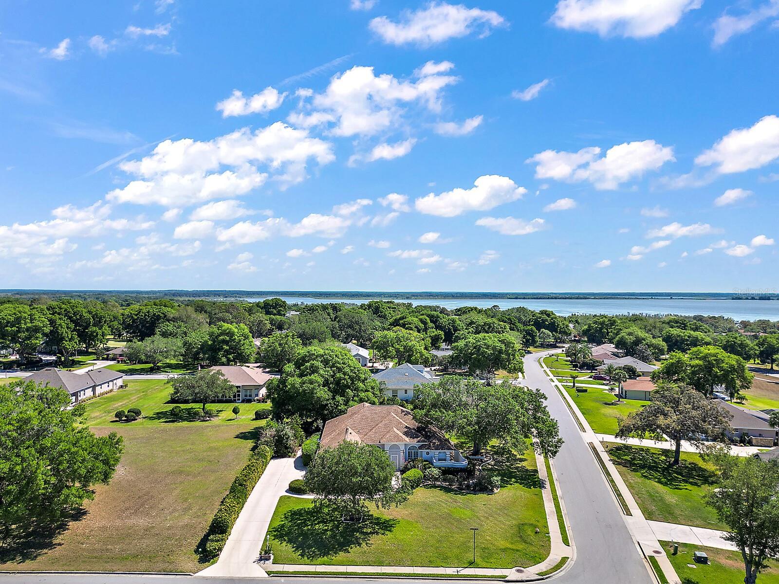 39100 TACOMA DR, LADY LAKE, FL, 32159