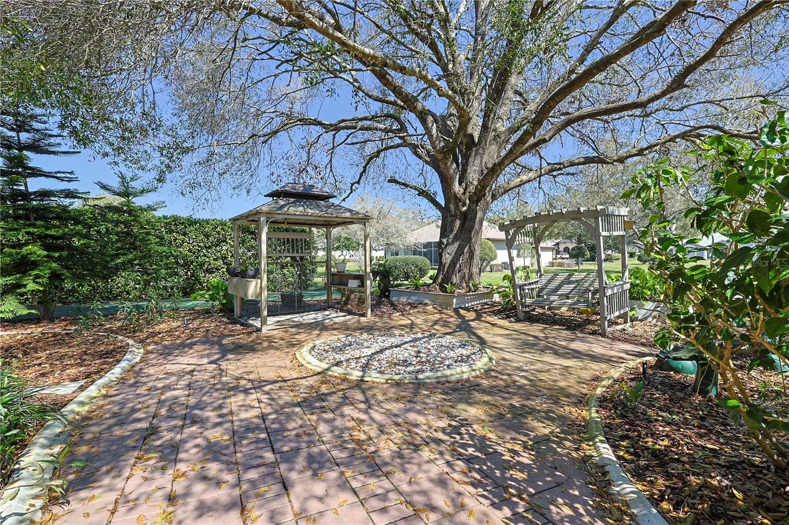 39100 TACOMA DR, LADY LAKE, FL, 32159