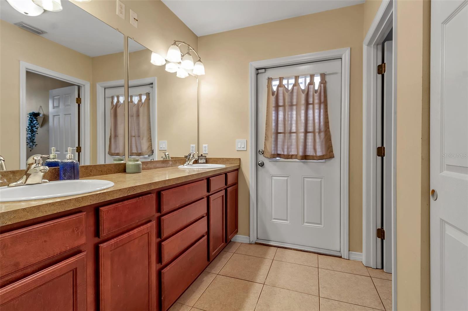 605 15TH AVENUE DR E, PALMETTO, FL, 34221