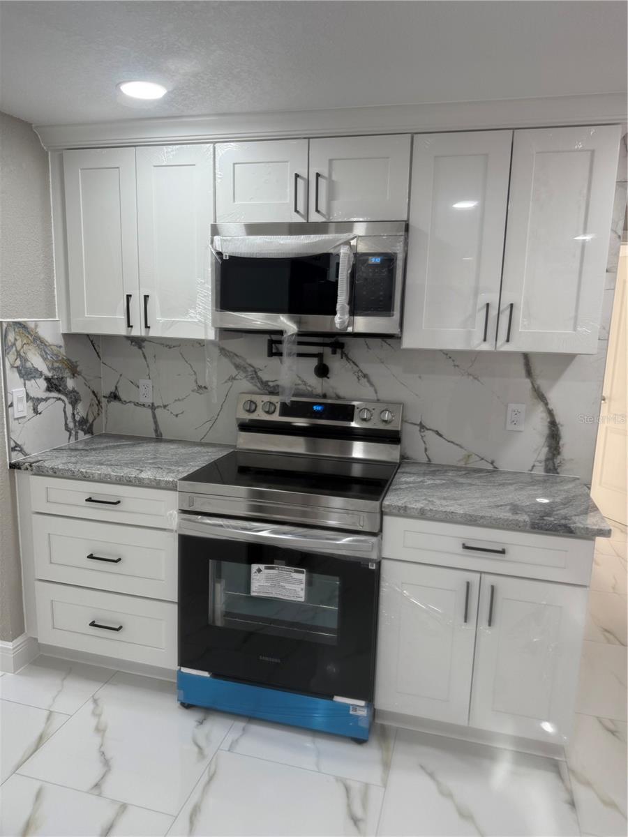4731 FOOTHILL DR, HOLIDAY, FL, 34690