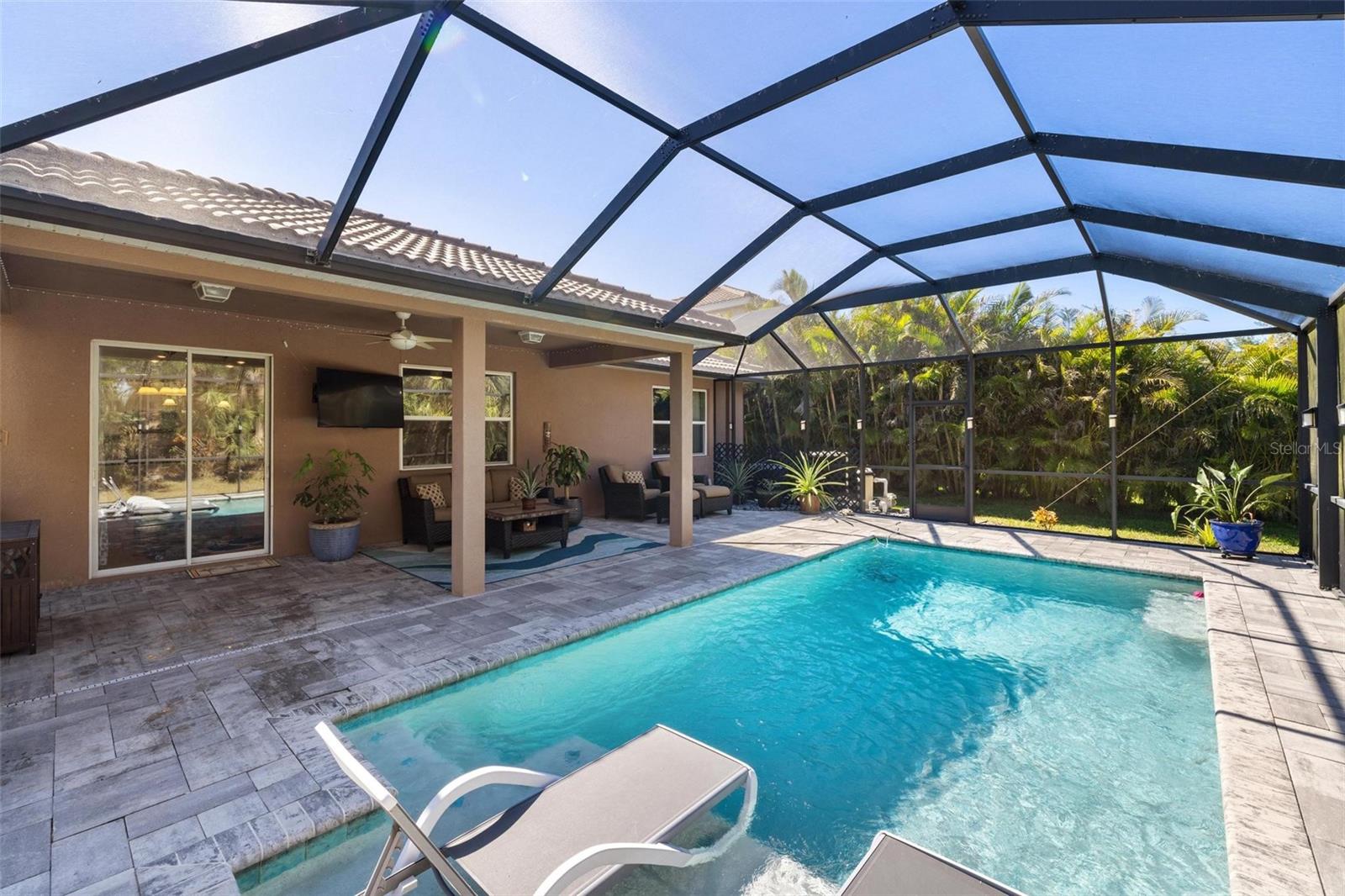 2042 MESIC HAMMOCK WAY, VENICE, FL, 34292