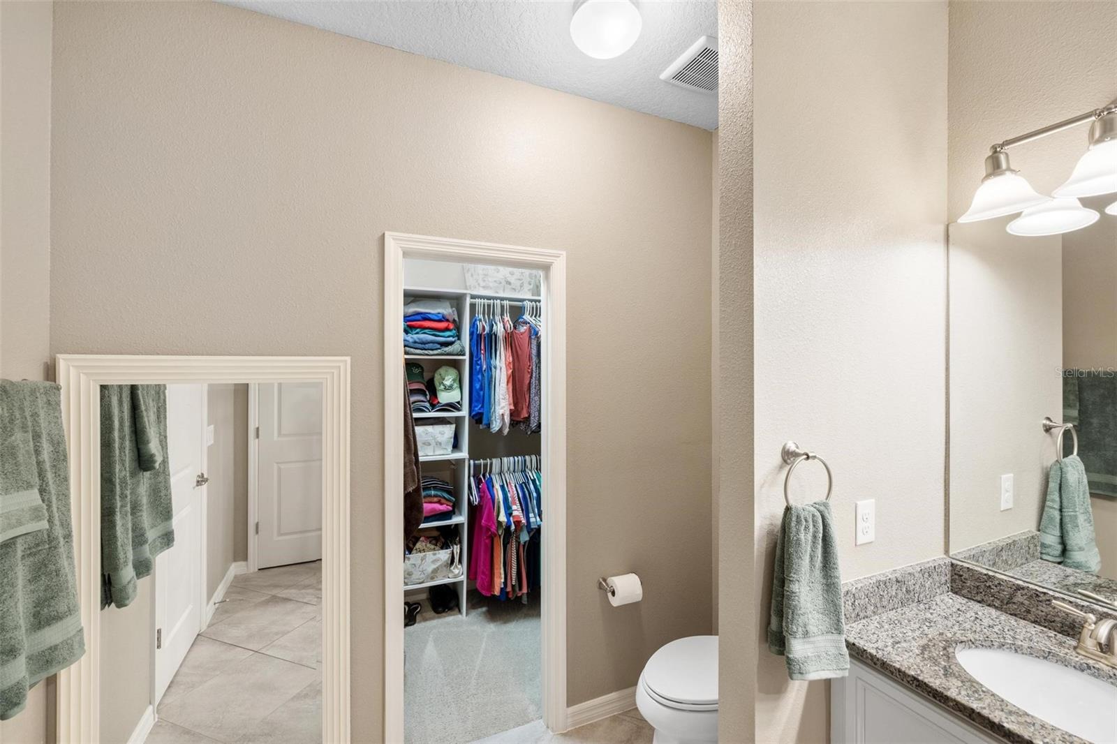 2042 MESIC HAMMOCK WAY, VENICE, FL, 34292
