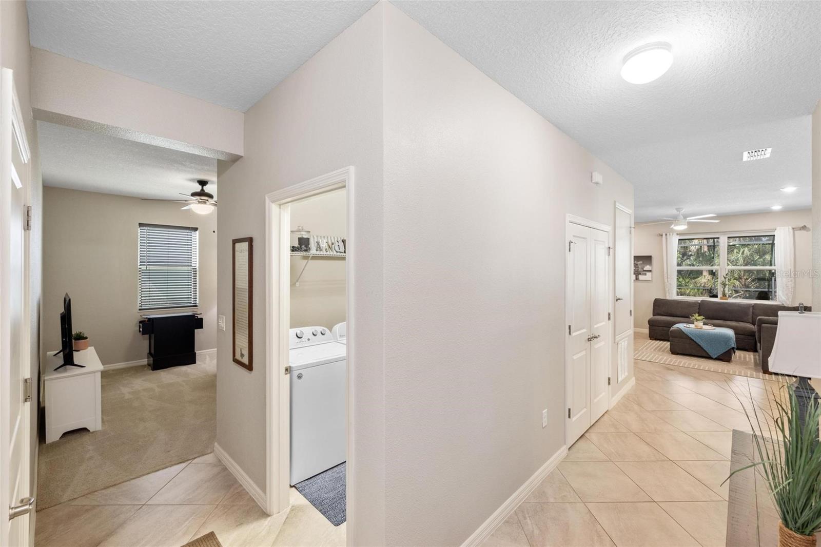 2042 MESIC HAMMOCK WAY, VENICE, FL, 34292