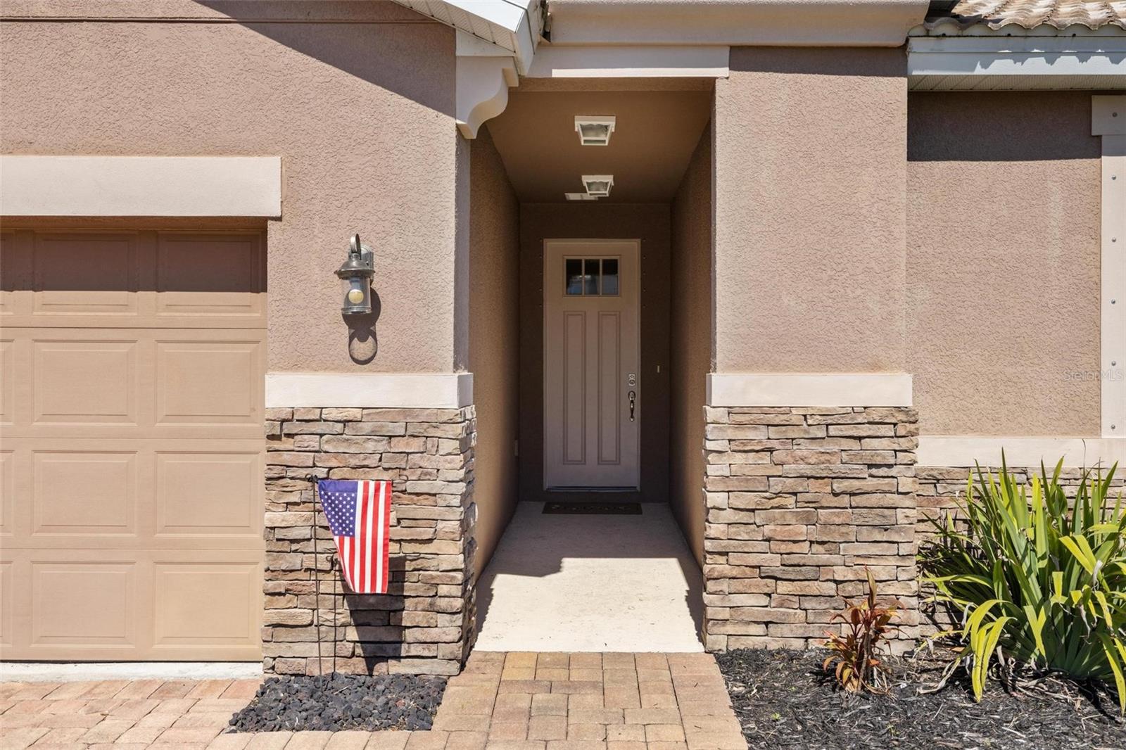 2042 MESIC HAMMOCK WAY, VENICE, FL, 34292