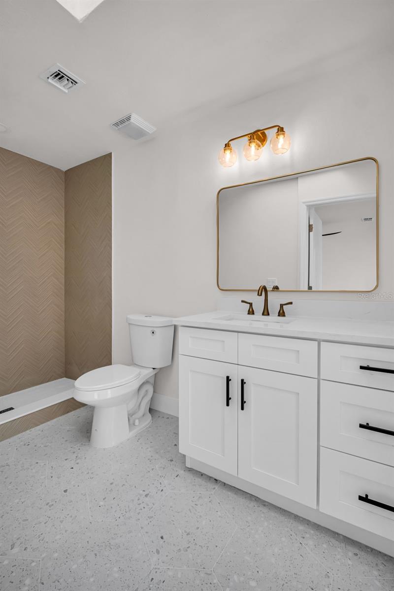 375 HOLLY HILL RD, OLDSMAR, FL, 34677