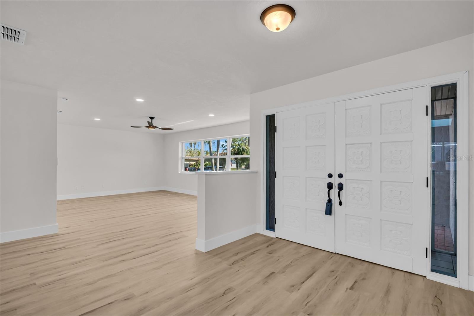 375 HOLLY HILL RD, OLDSMAR, FL, 34677
