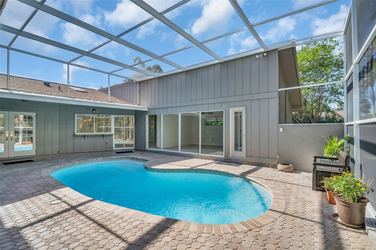 375 HOLLY HILL RD, OLDSMAR, FL, 34677