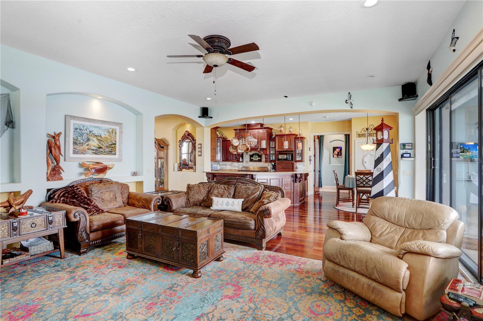 541 TREVISO DR, APOLLO BEACH, FL, 33572
