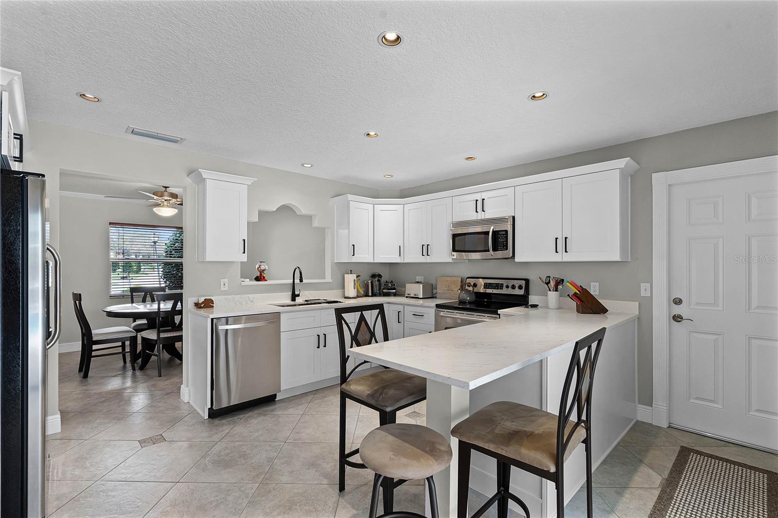 112 E CUMBERLAND CIR, LONGWOOD, FL, 32779
