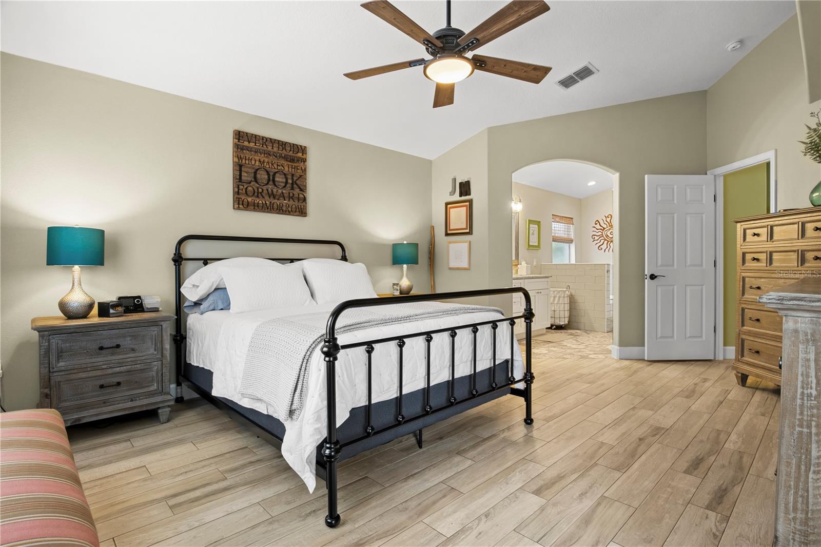 506 PRINCE CHARLES DR, DAVENPORT, FL, 33837