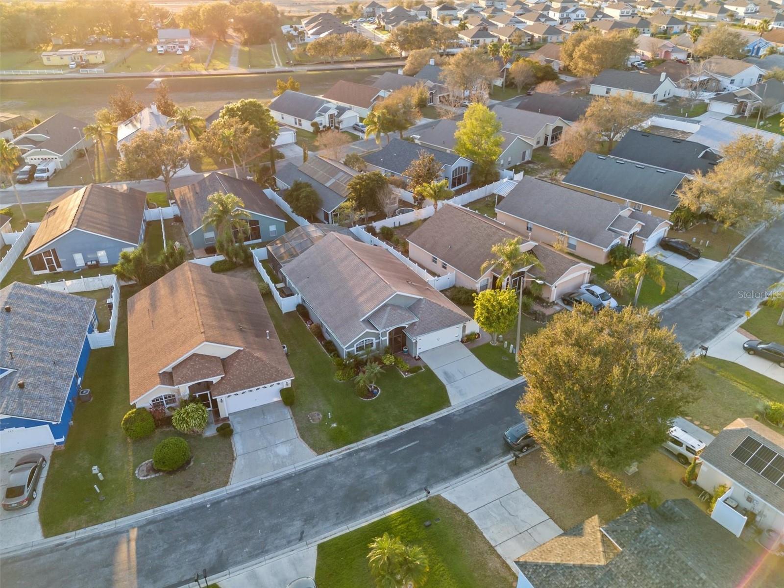 506 PRINCE CHARLES DR, DAVENPORT, FL, 33837
