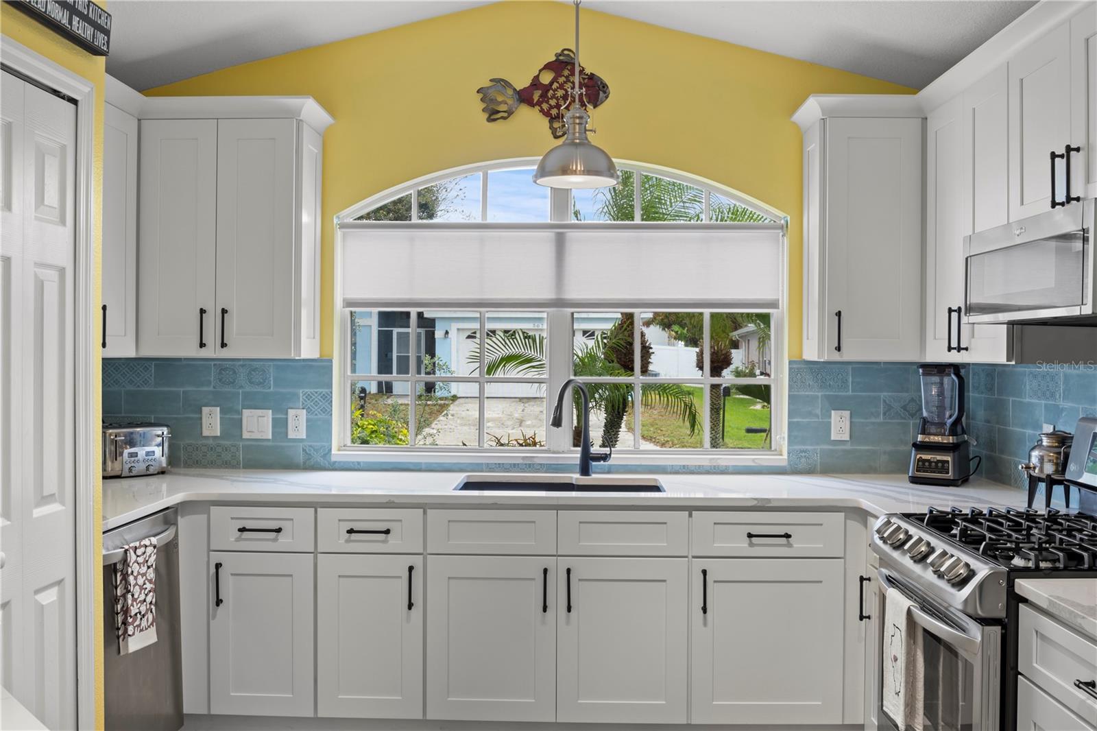 506 PRINCE CHARLES DR, DAVENPORT, FL, 33837