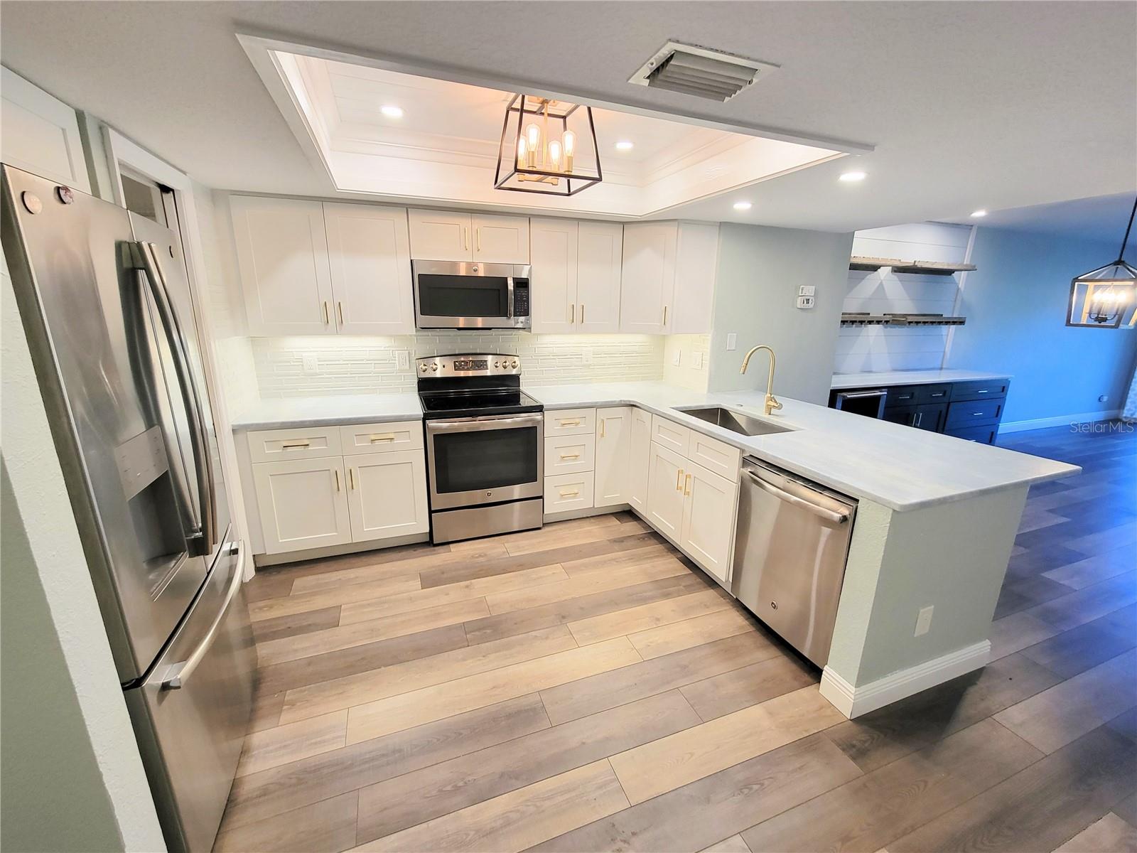 9914 INDIAN KEY TRL #32, SEMINOLE, FL, 33776