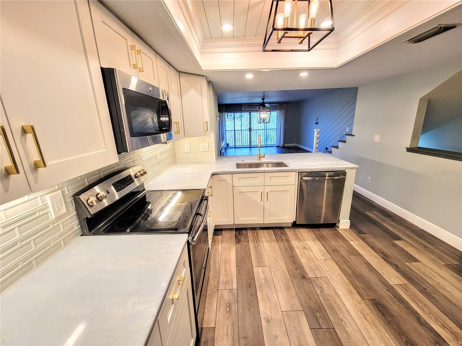 9914 INDIAN KEY TRL #32, SEMINOLE, FL, 33776