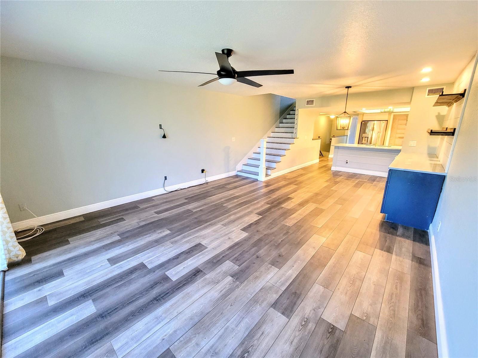 9914 INDIAN KEY TRL #32, SEMINOLE, FL, 33776
