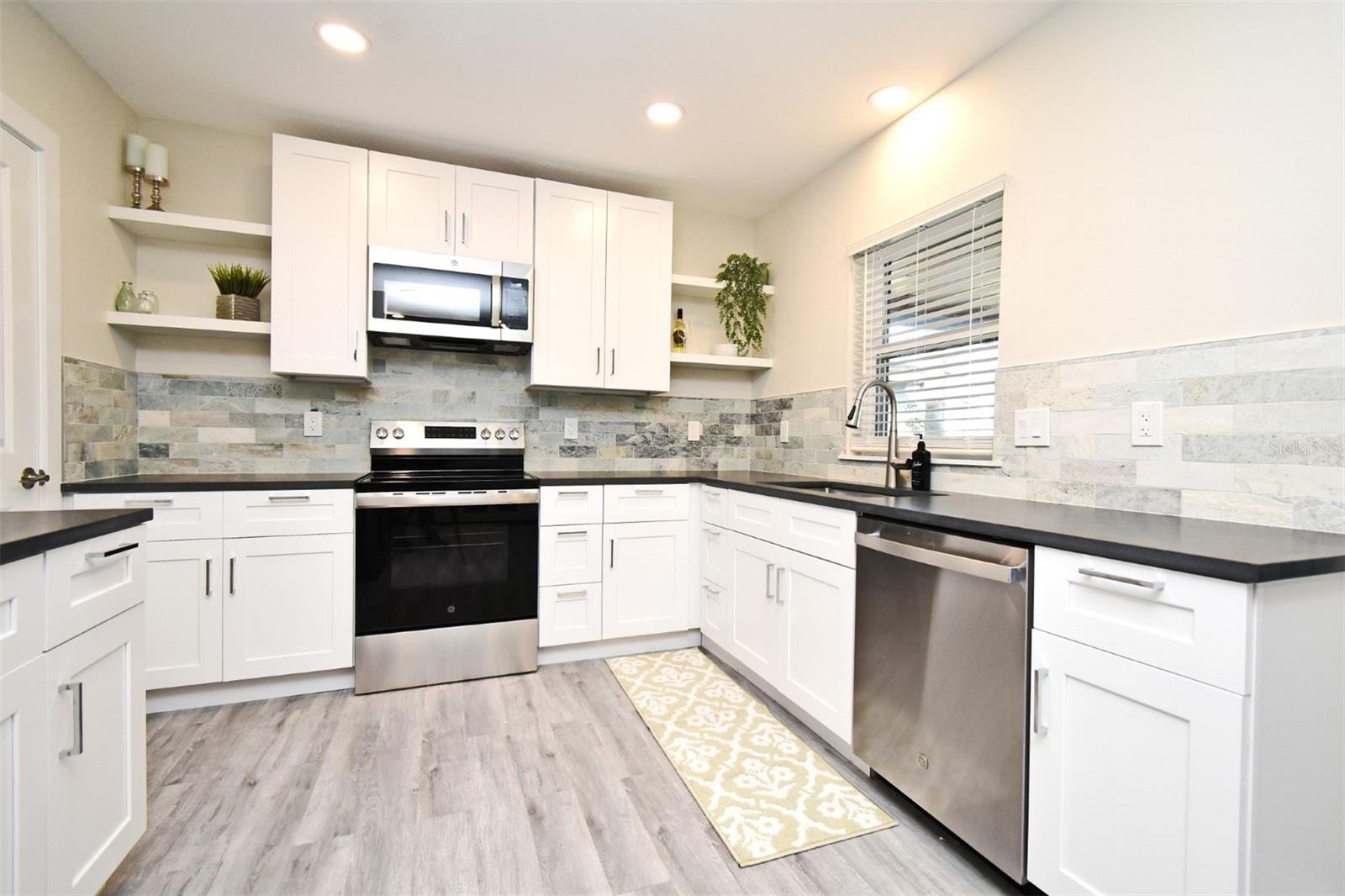 938 S BUMBY AVE, ORLANDO, FL, 32806