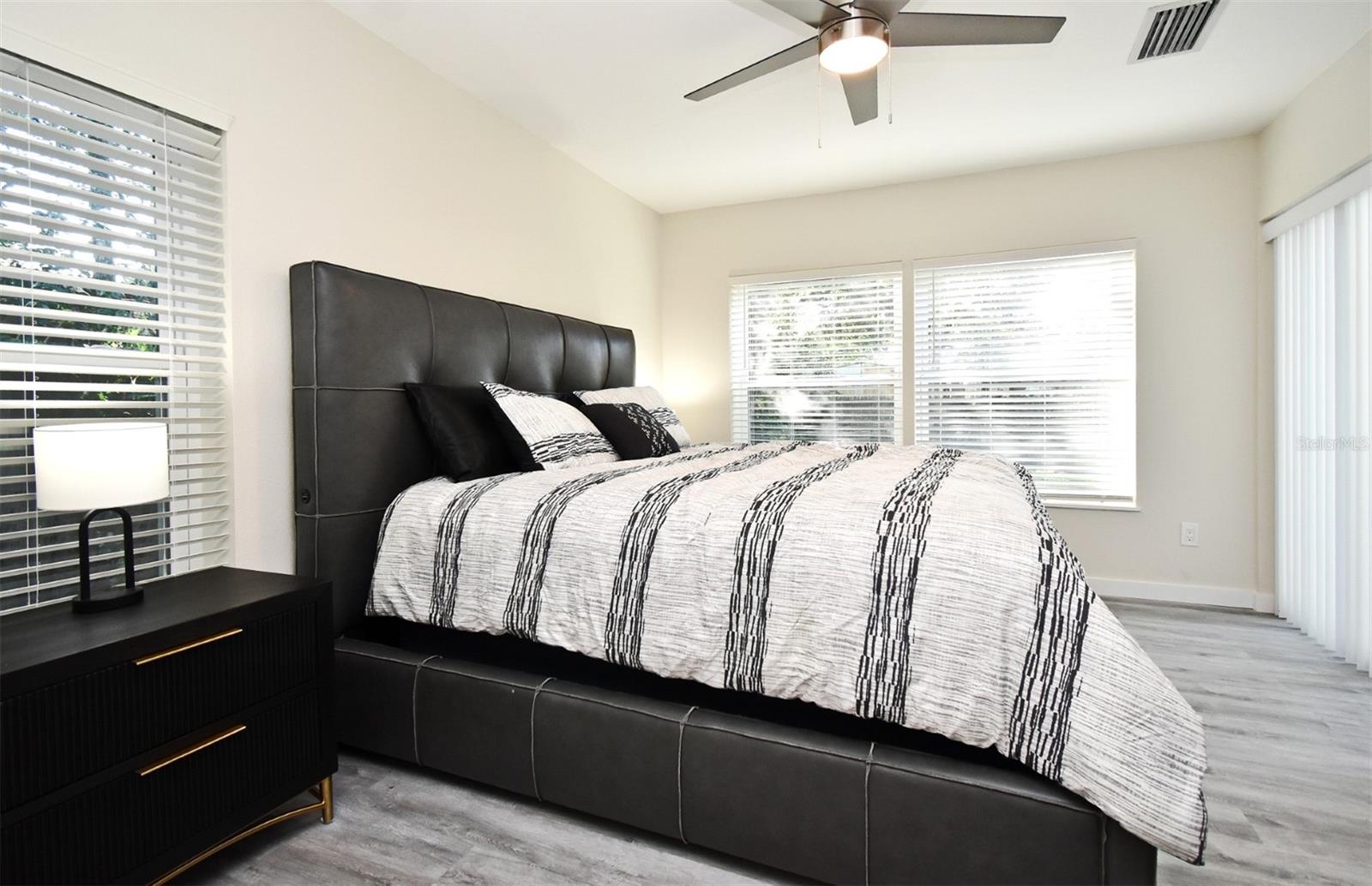 938 S BUMBY AVE, ORLANDO, FL, 32806