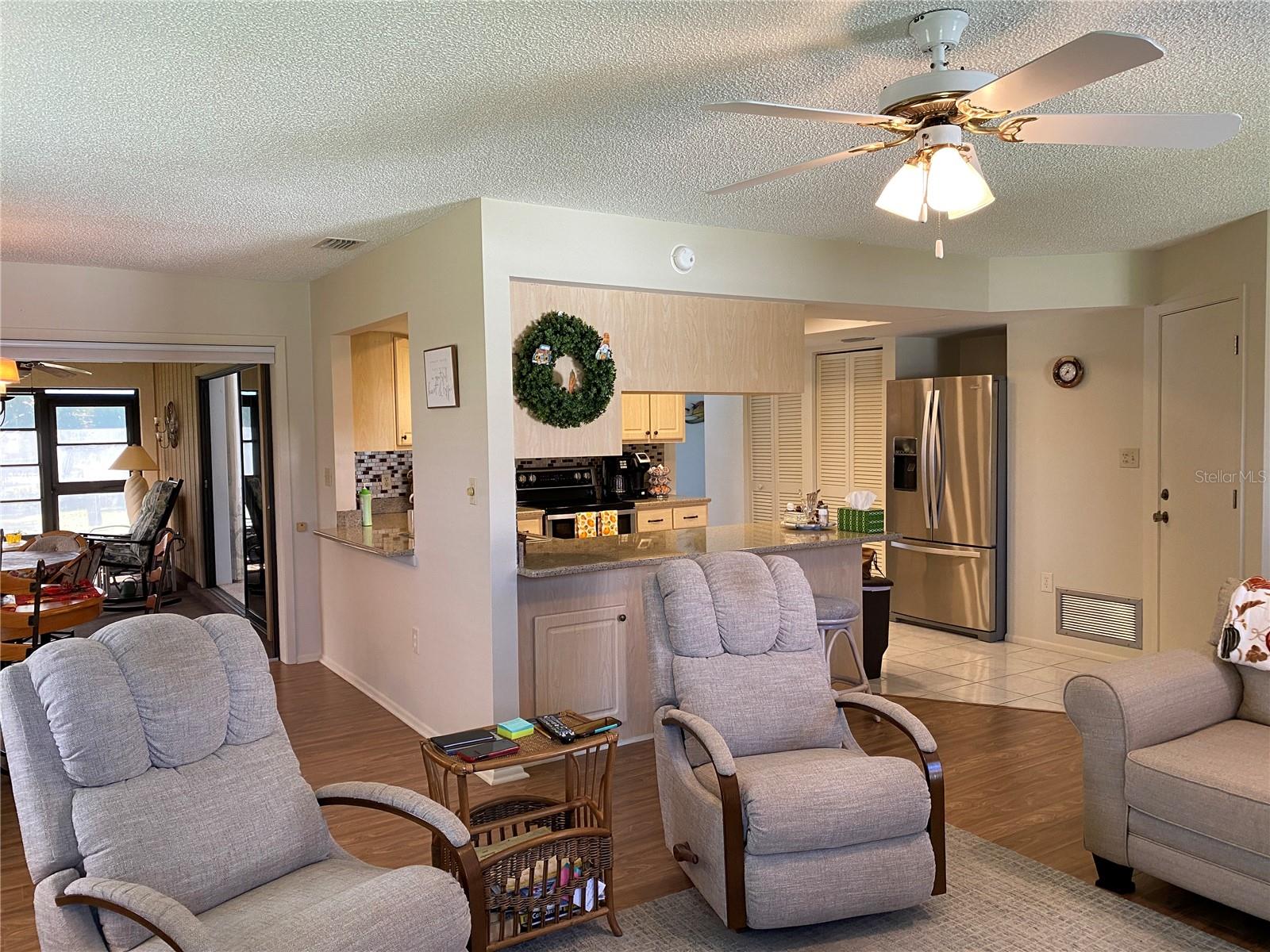 3002 VIVIENDA DR #22, BRADENTON, FL, 34207