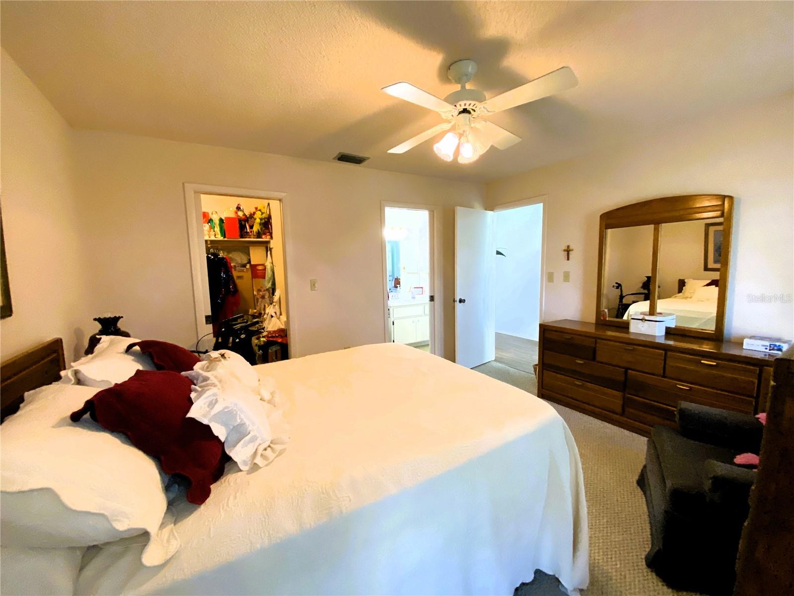 3002 VIVIENDA DR #22, BRADENTON, FL, 34207