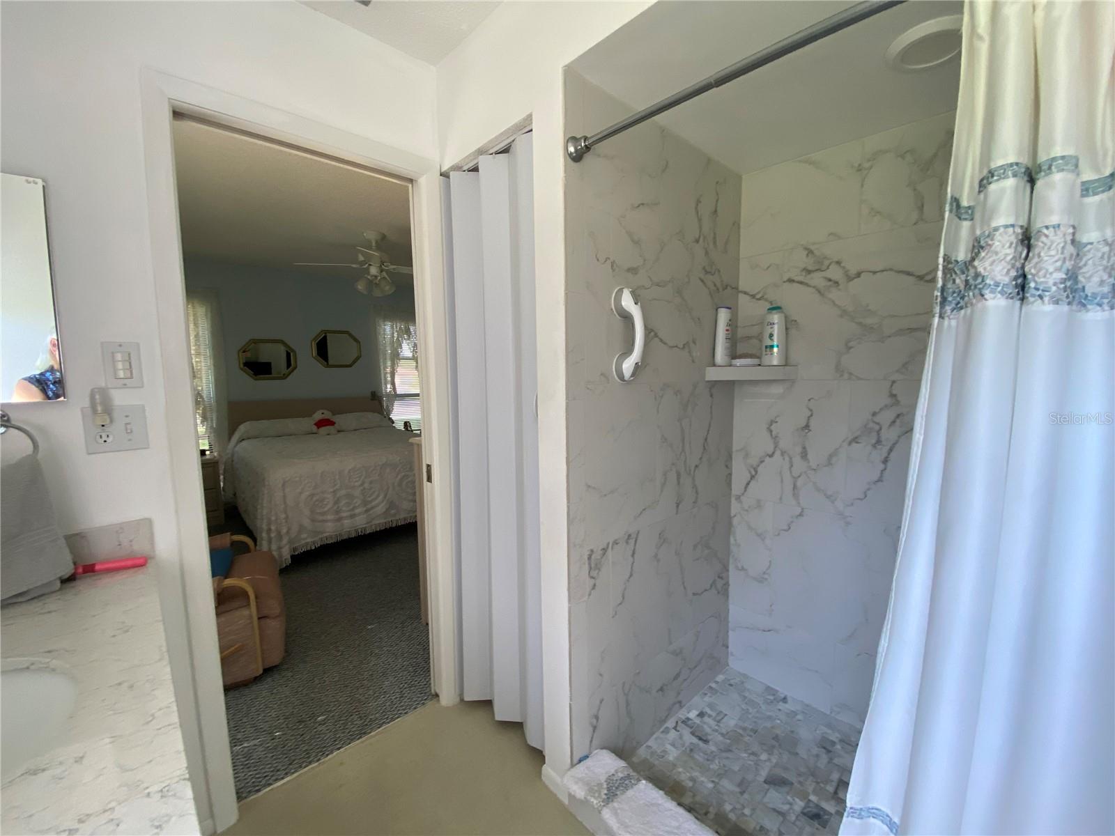 3002 VIVIENDA DR #22, BRADENTON, FL, 34207