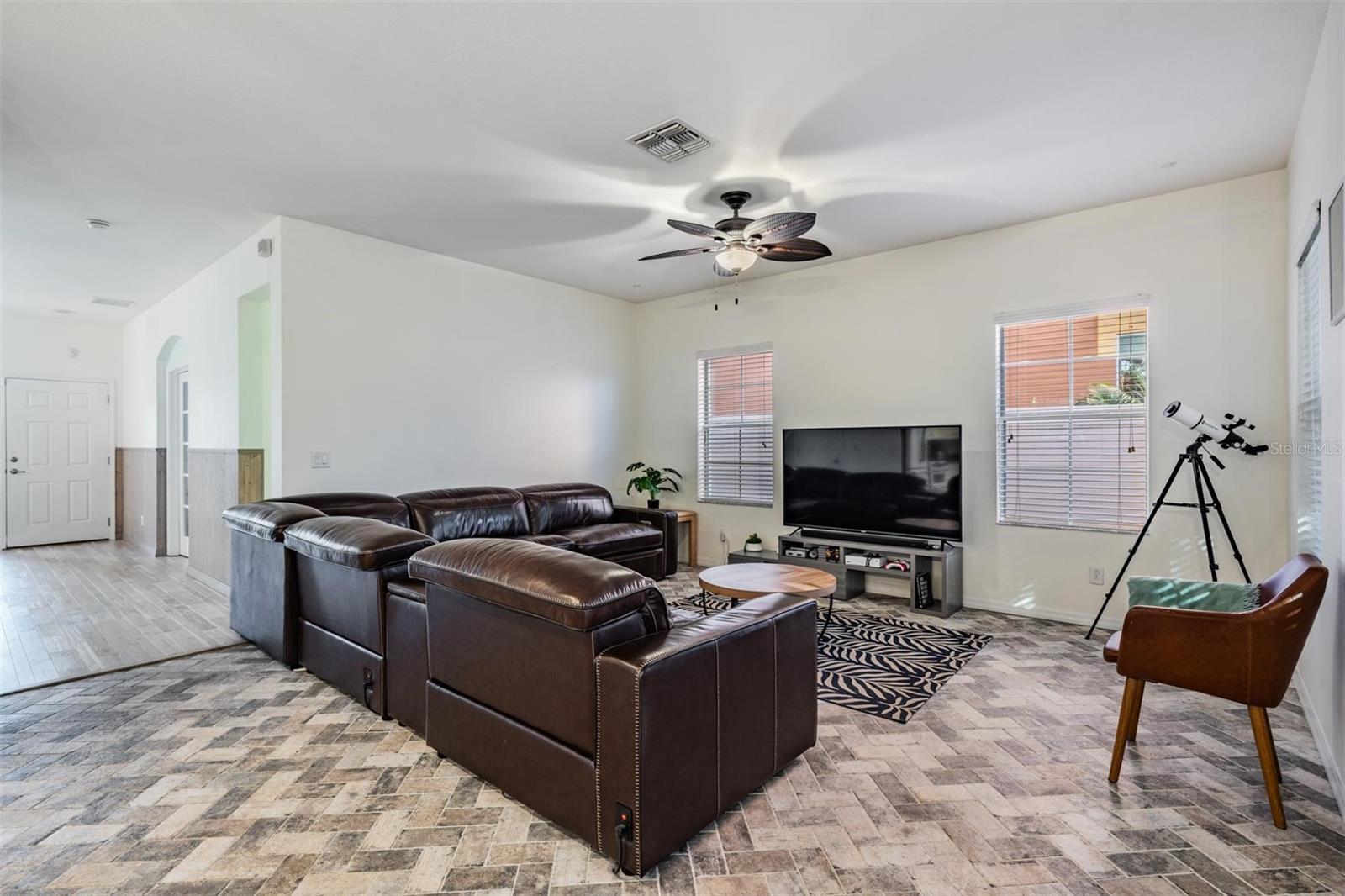 409 WINTERSIDE DR, APOLLO BEACH, FL, 33572