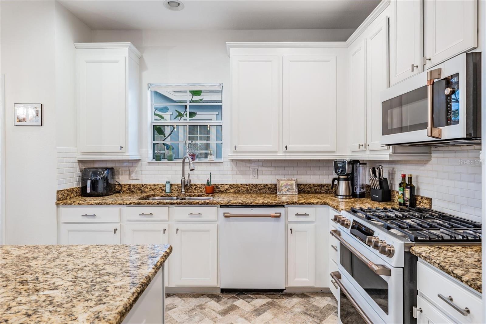 409 WINTERSIDE DR, APOLLO BEACH, FL, 33572