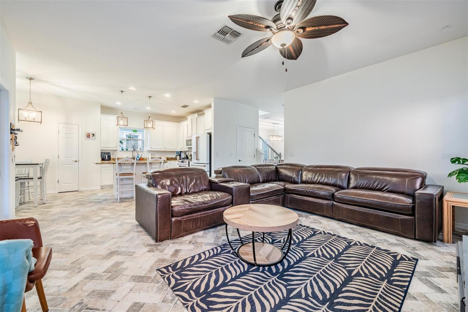 409 WINTERSIDE DR, APOLLO BEACH, FL, 33572