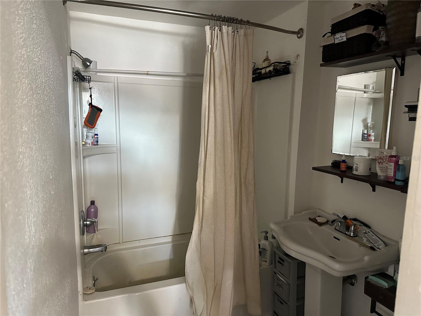 126 S WATERLOO AVE, LAKELAND, FL, 33801