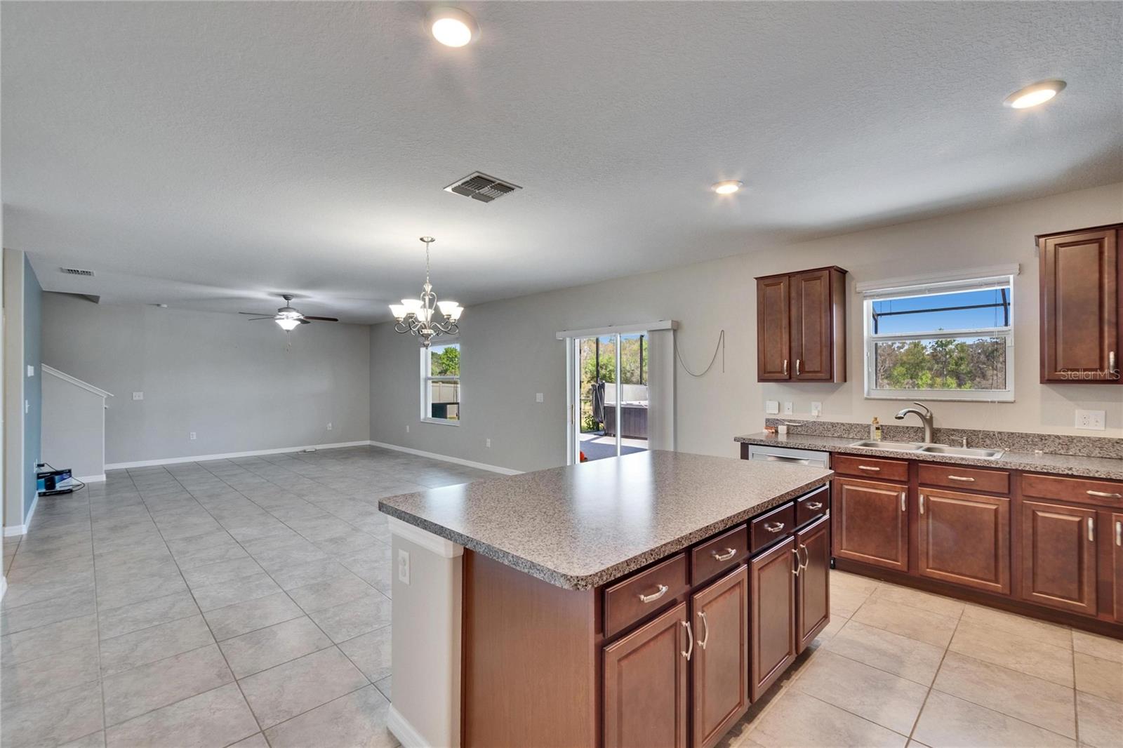 3921 KEARSNEY ABBEY CIR, DOVER, FL, 33527