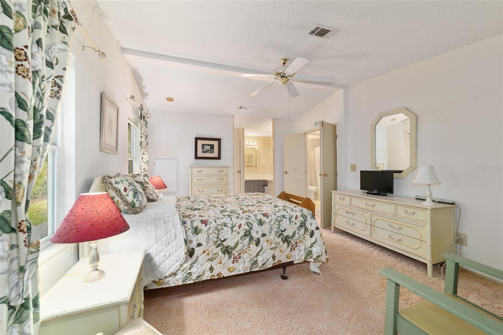 1507 E SCHWARTZ BLVD, LADY LAKE, FL, 32159
