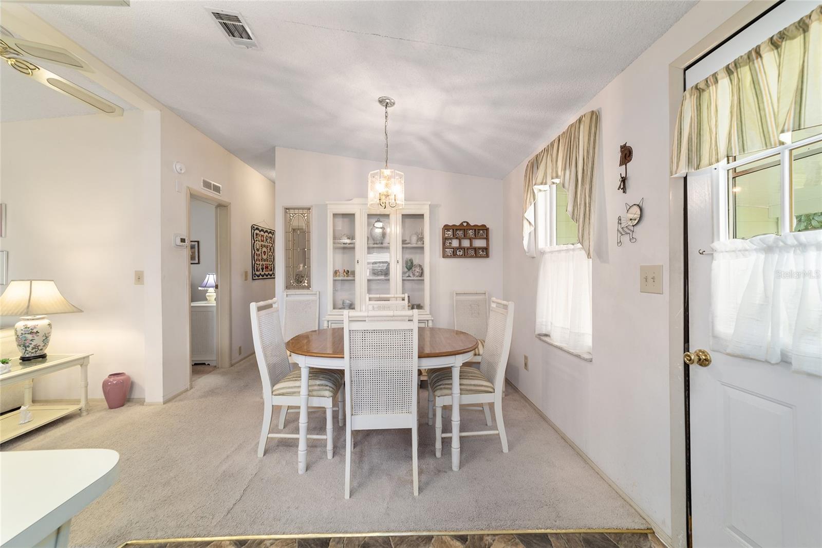 1507 E SCHWARTZ BLVD, LADY LAKE, FL, 32159