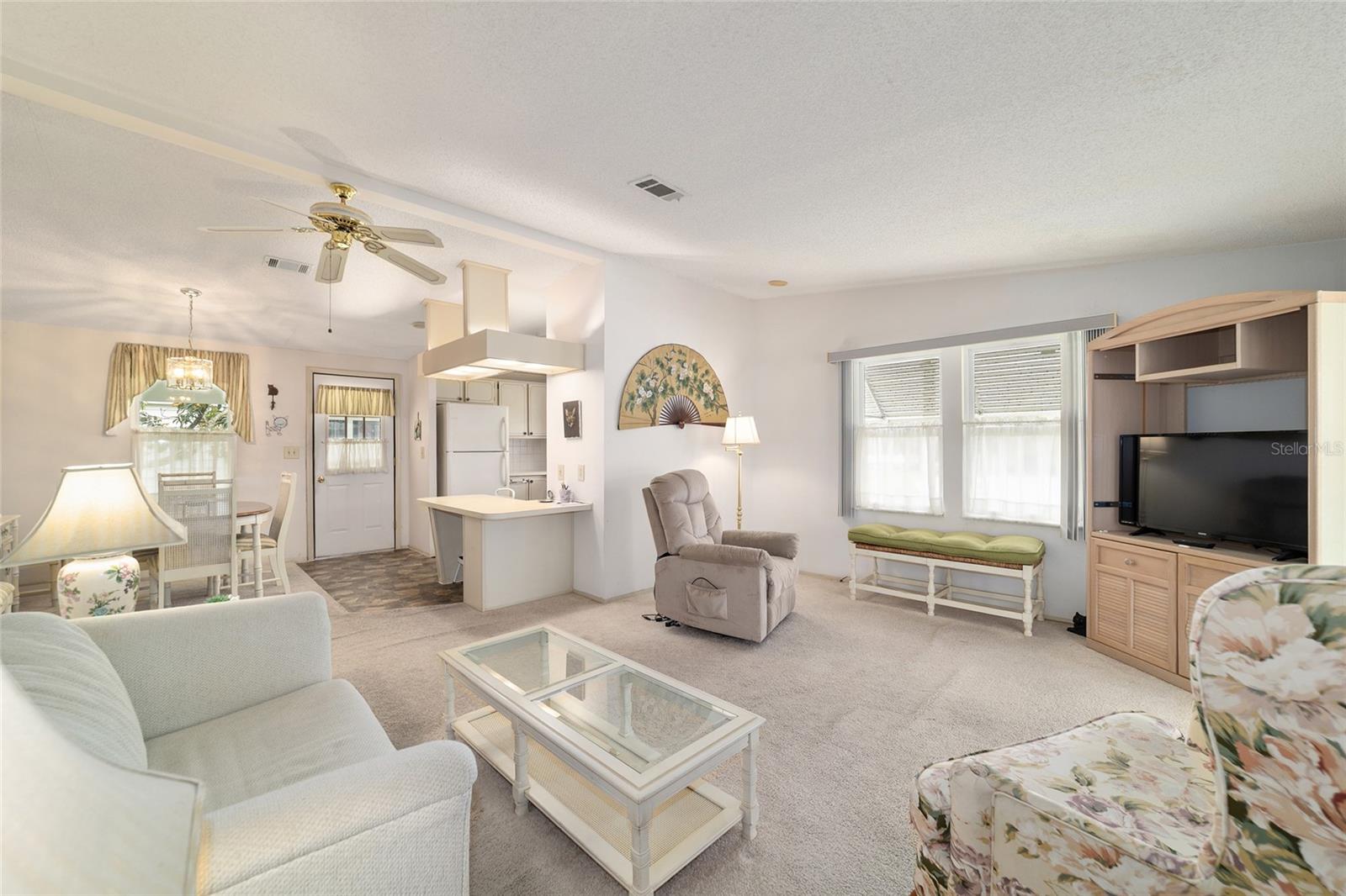 1507 E SCHWARTZ BLVD, LADY LAKE, FL, 32159