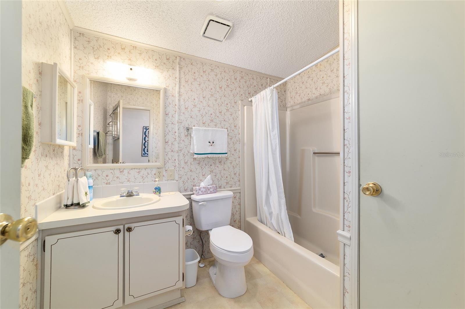 1507 E SCHWARTZ BLVD, LADY LAKE, FL, 32159