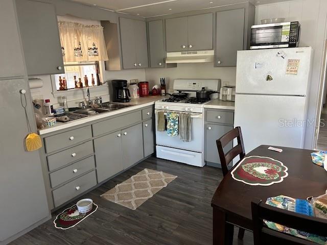 104 PEARL AVE N, NOKOMIS, FL, 34275