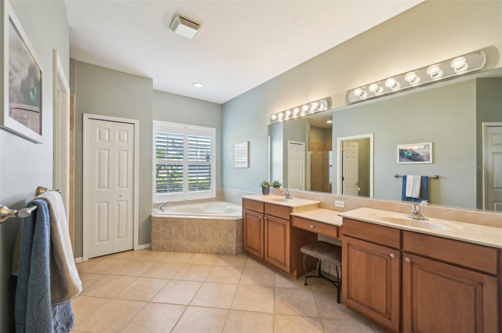 1655 PINYON PINE DR, SARASOTA, FL, 34240