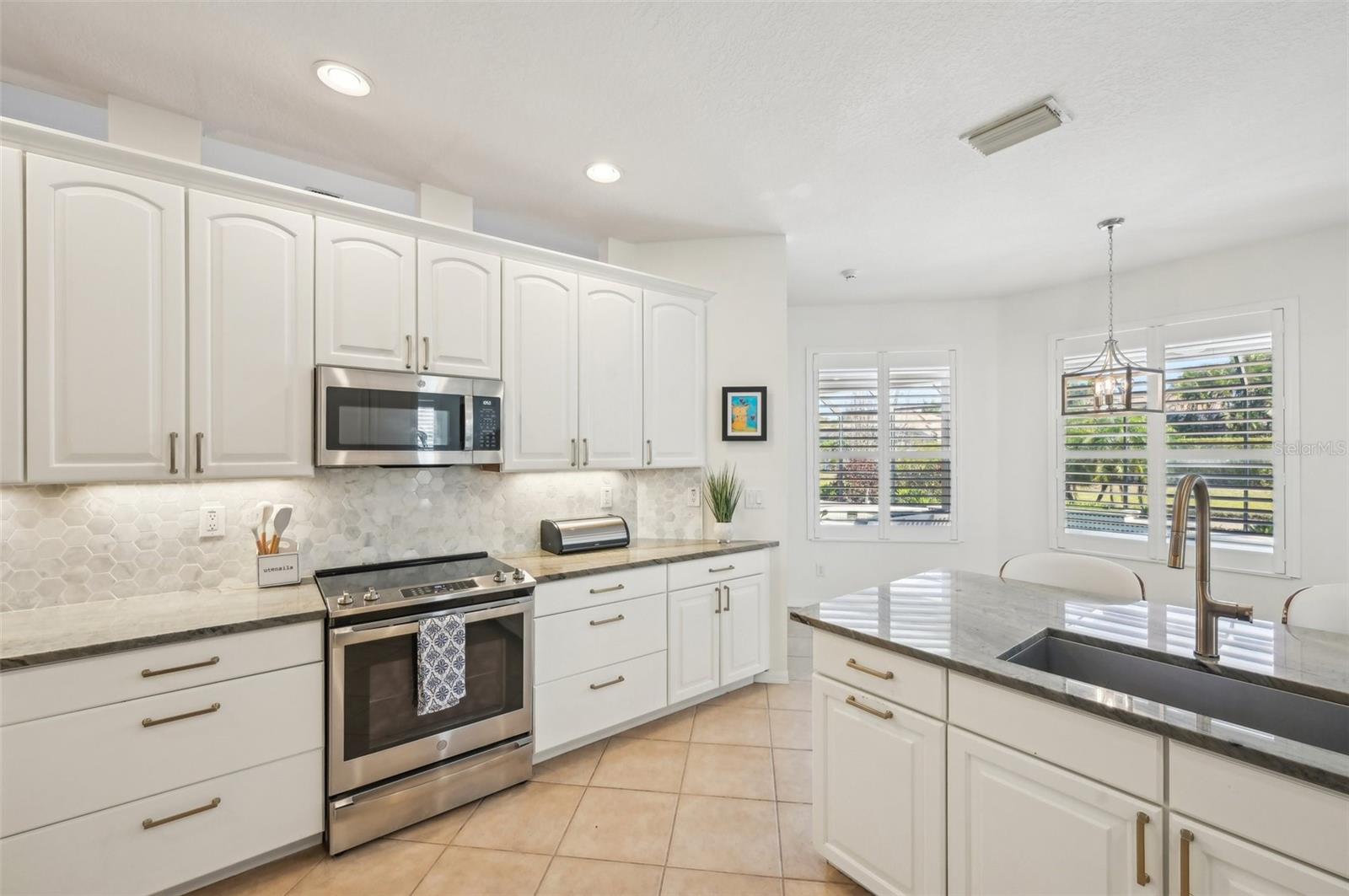 1655 PINYON PINE DR, SARASOTA, FL, 34240
