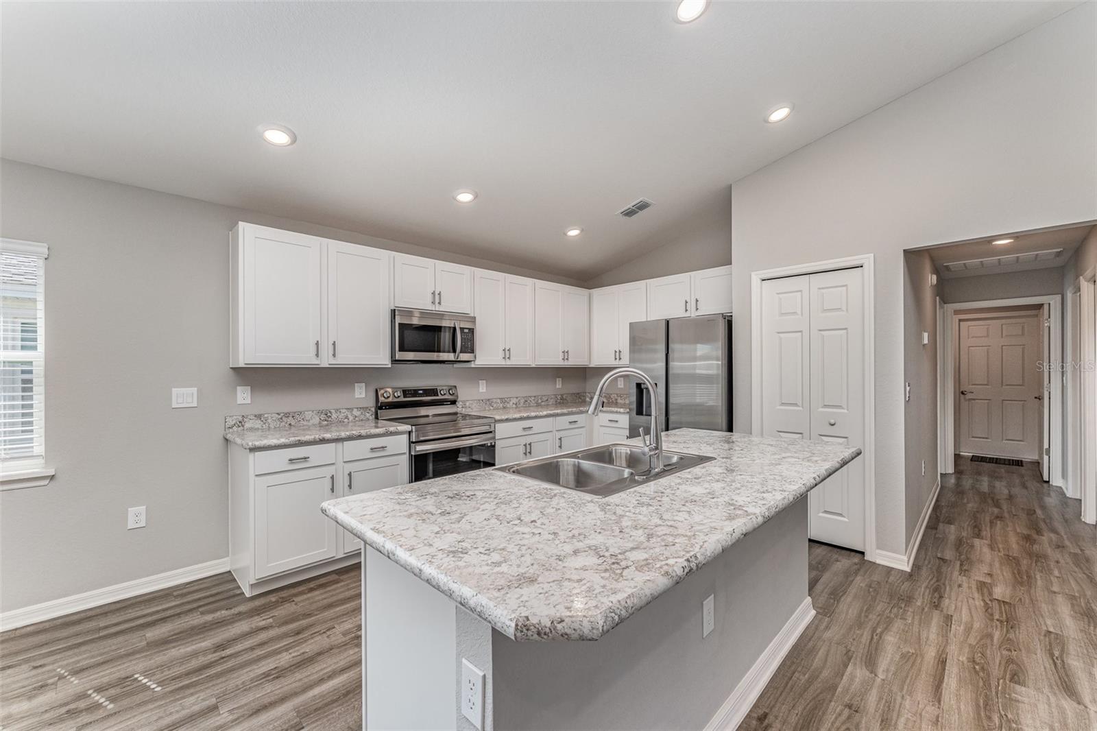 1047 ARUBA AVE, MULBERRY, FL, 33860