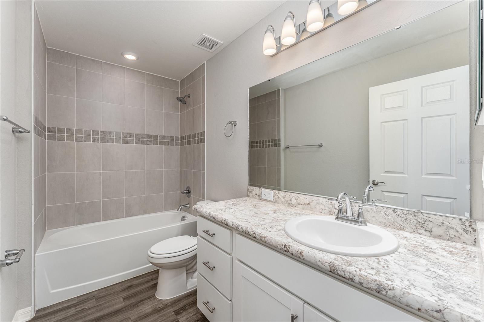 1047 ARUBA AVE, MULBERRY, FL, 33860