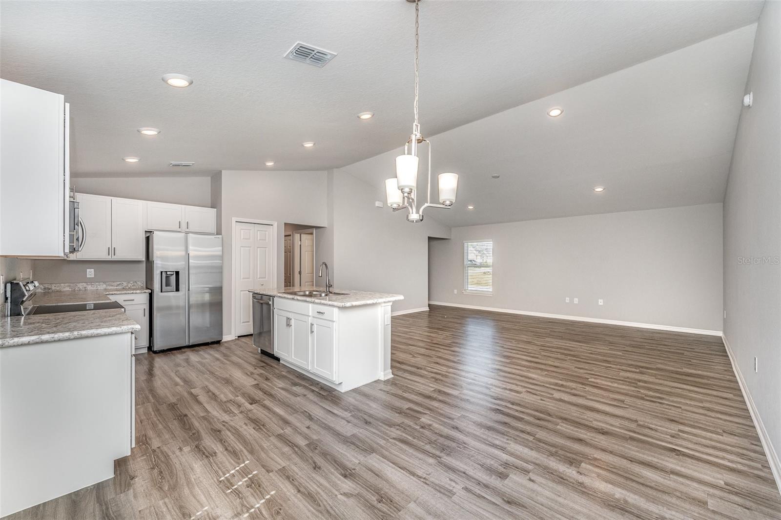 1047 ARUBA AVE, MULBERRY, FL, 33860