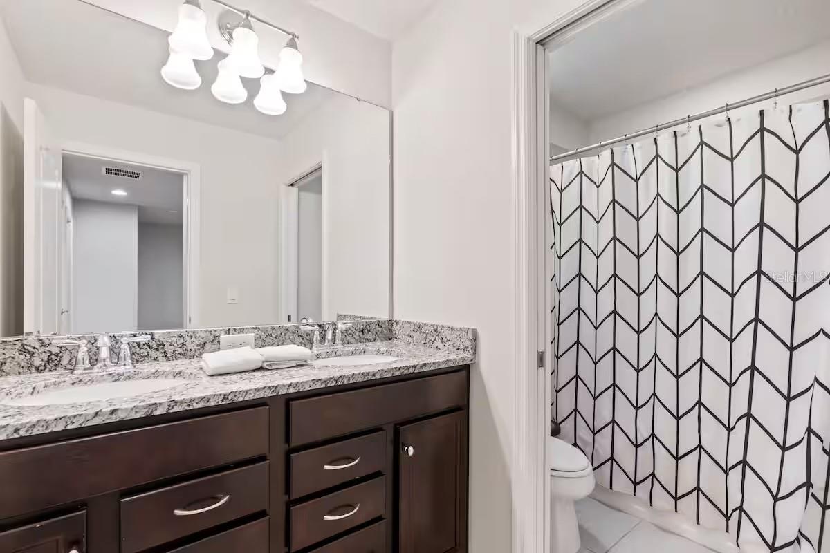 2402 DUBAI ST, KISSIMMEE, FL, 34747