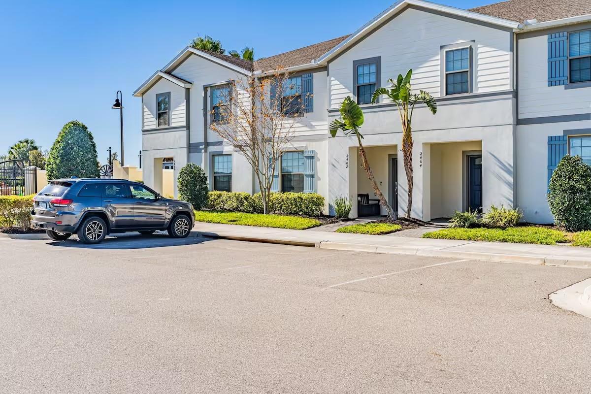 2402 DUBAI ST, KISSIMMEE, FL, 34747