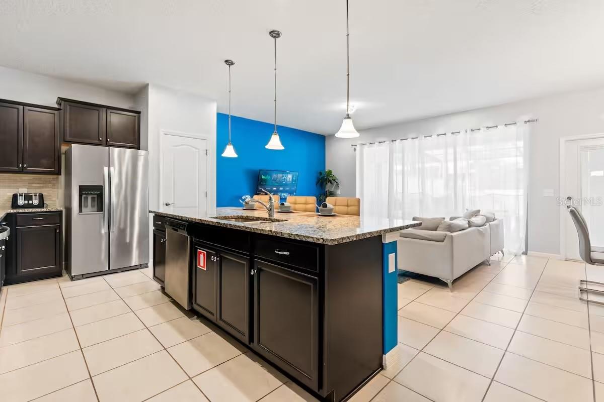 2402 DUBAI ST, KISSIMMEE, FL, 34747