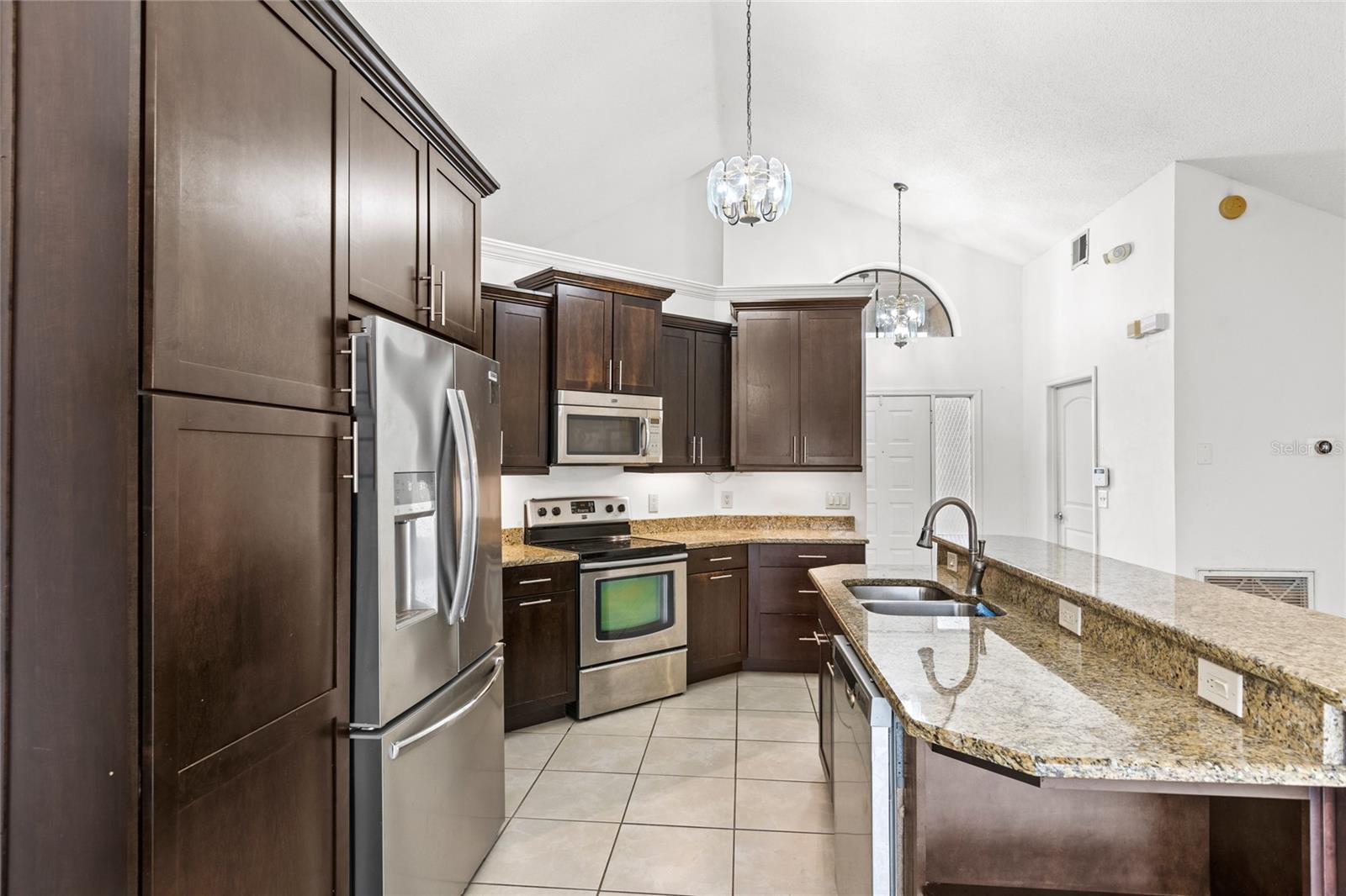 100 HONEYWOOD CT, KISSIMMEE, FL, 34743