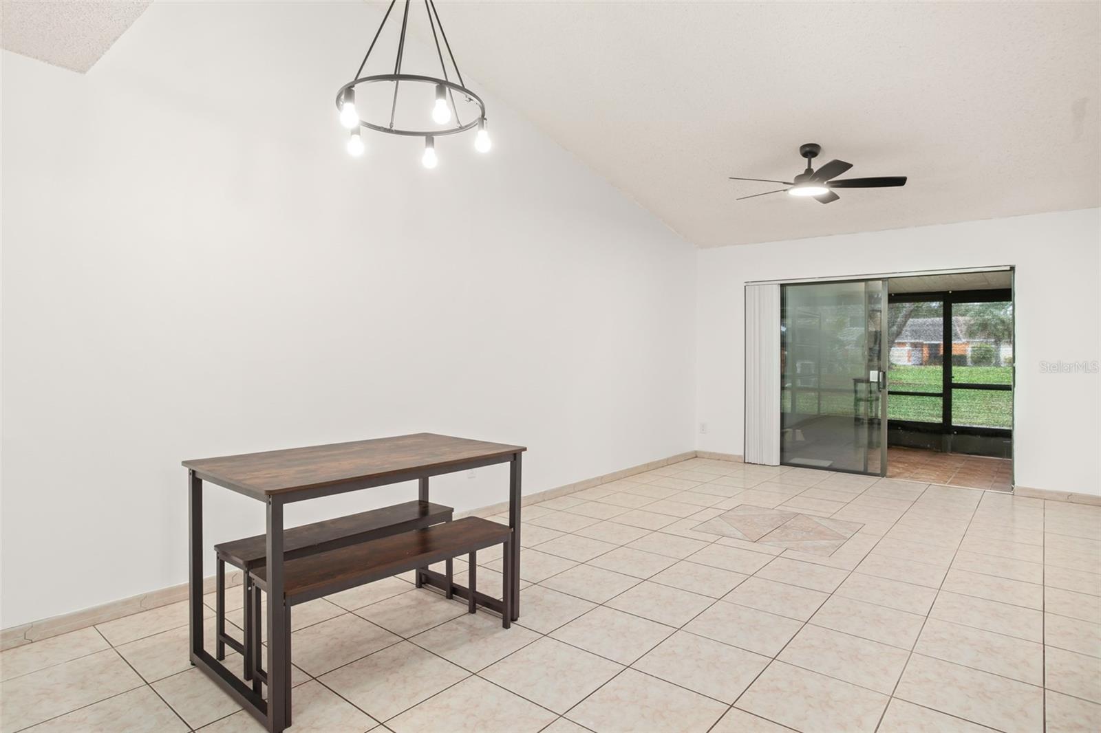 15 SILVER PARK CIR, KISSIMMEE, FL, 34743