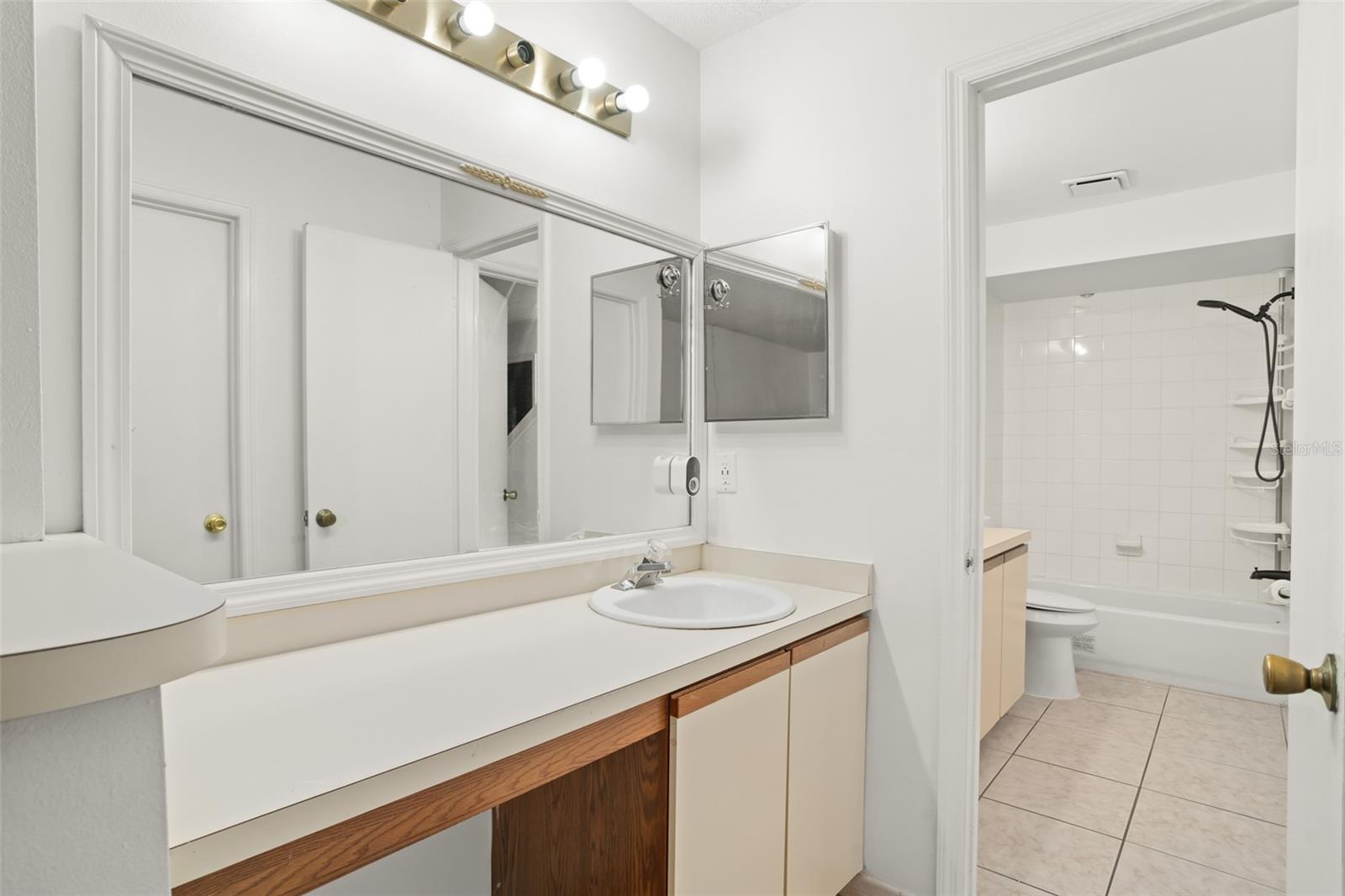15 SILVER PARK CIR, KISSIMMEE, FL, 34743