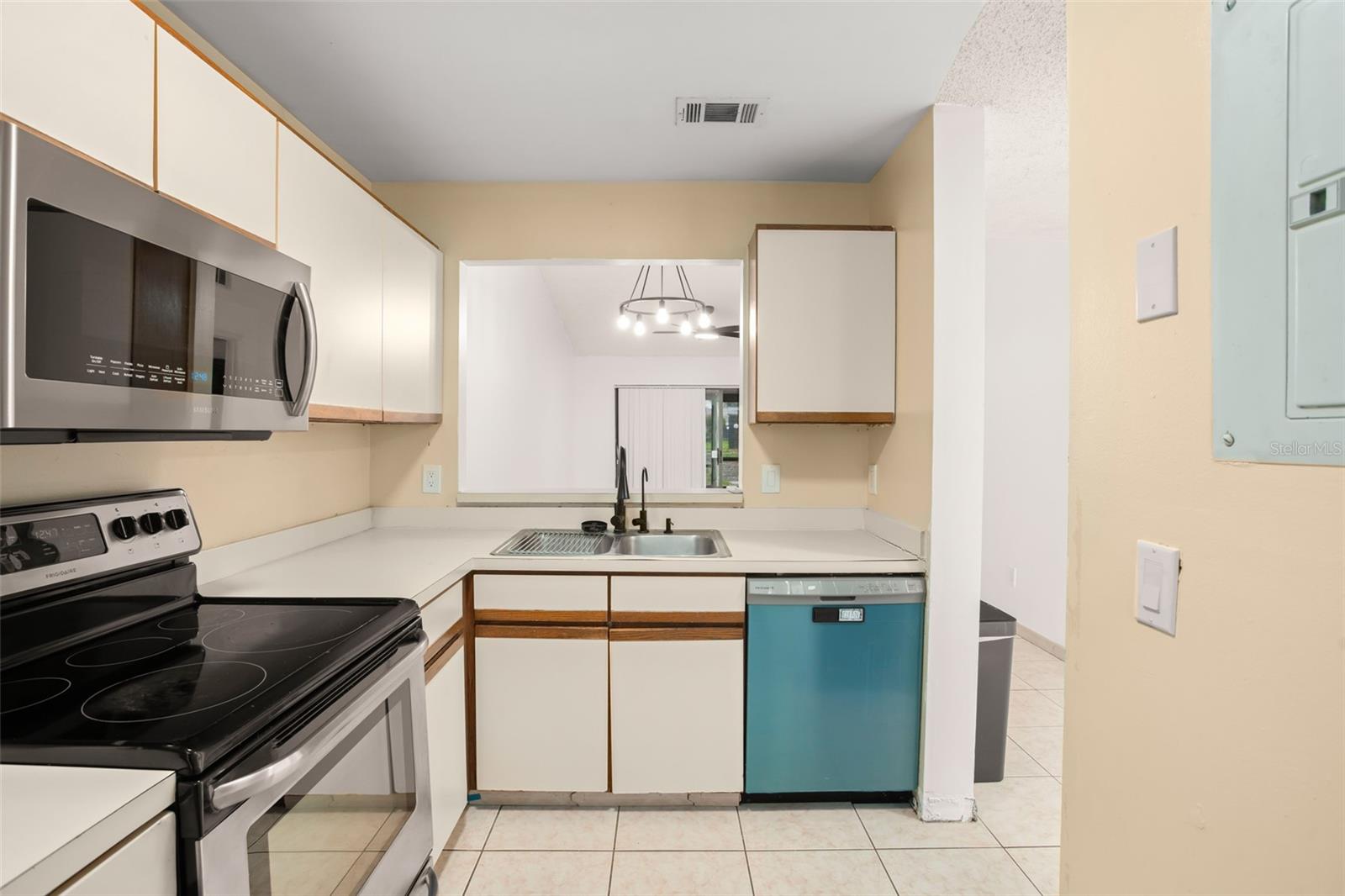 15 SILVER PARK CIR, KISSIMMEE, FL, 34743