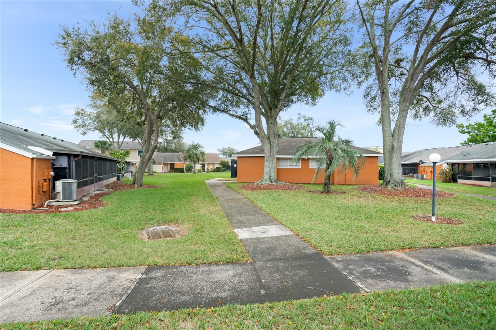 15 SILVER PARK CIR, KISSIMMEE, FL, 34743
